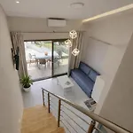 Mpl & Maisonettes Лименария